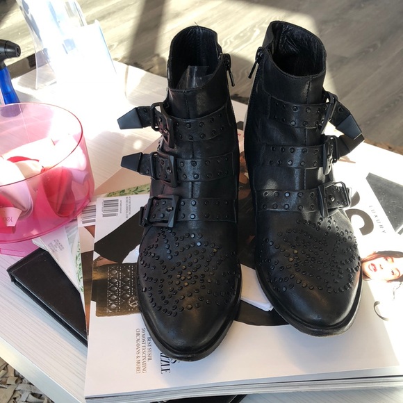 L’Idea by Lori Leather Gold Studded Ankle Boots Black size 38 - Picture 1 of 5